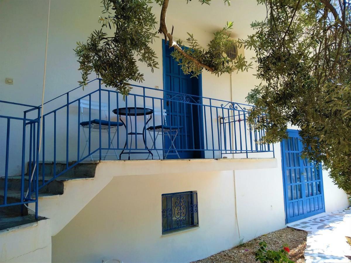 Mouragio Studios Tirós Exterior foto